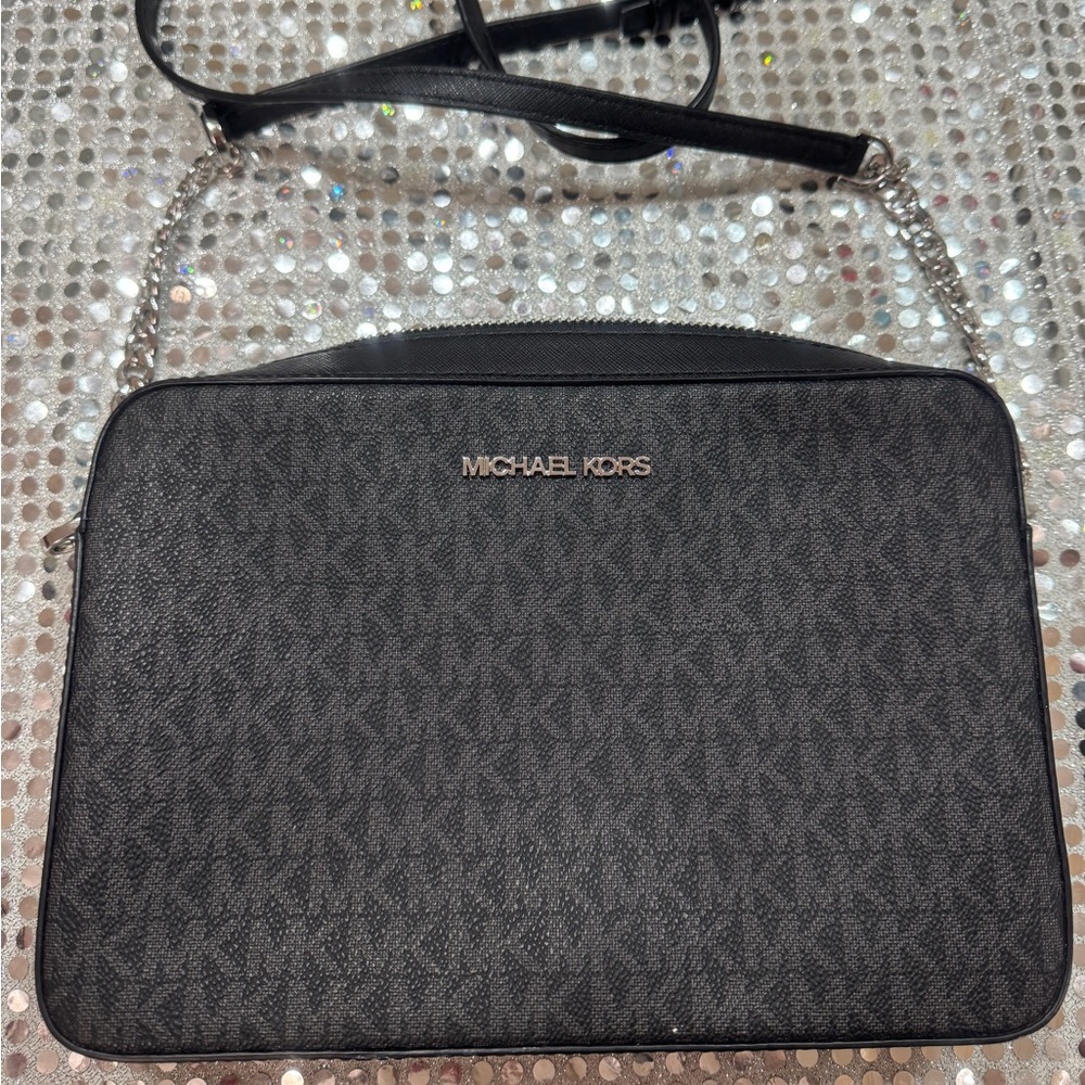 Michael Kors Jet Set Large Printed Logo Crossbody Bag